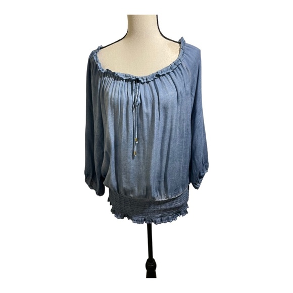 Marc New York chambray off shoulder size medium blouse. Elastic bottom. - Picture 3 of 10
